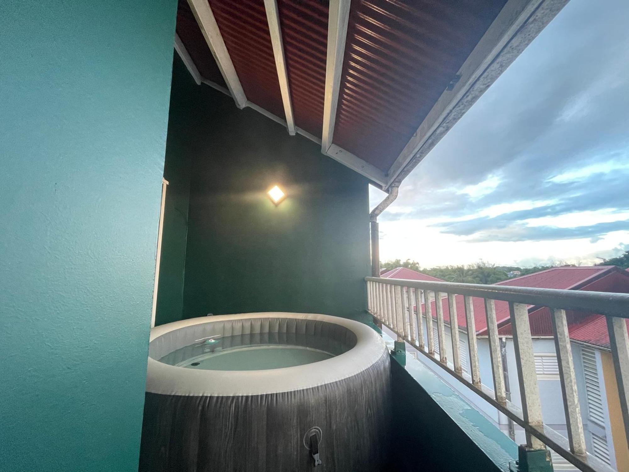 Appart Spa 20 Min Port Croisiere Et Aeroport Sainte-Rose Exterior foto
